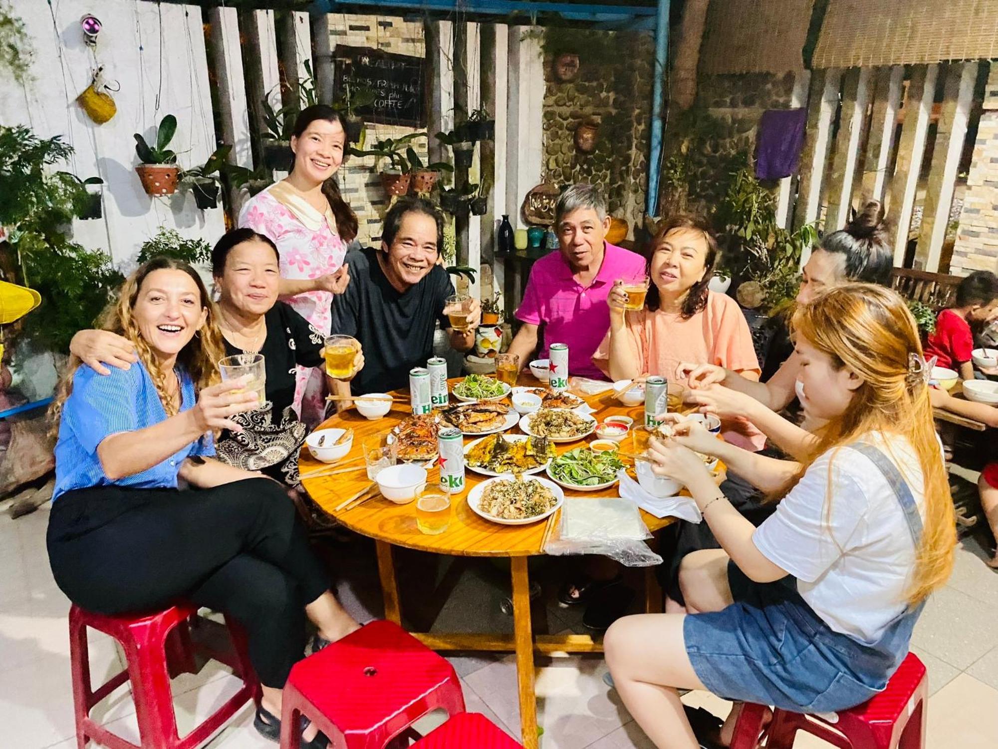 Golden Lantern Tam Thanh Homestay Tam Ky Exterior foto